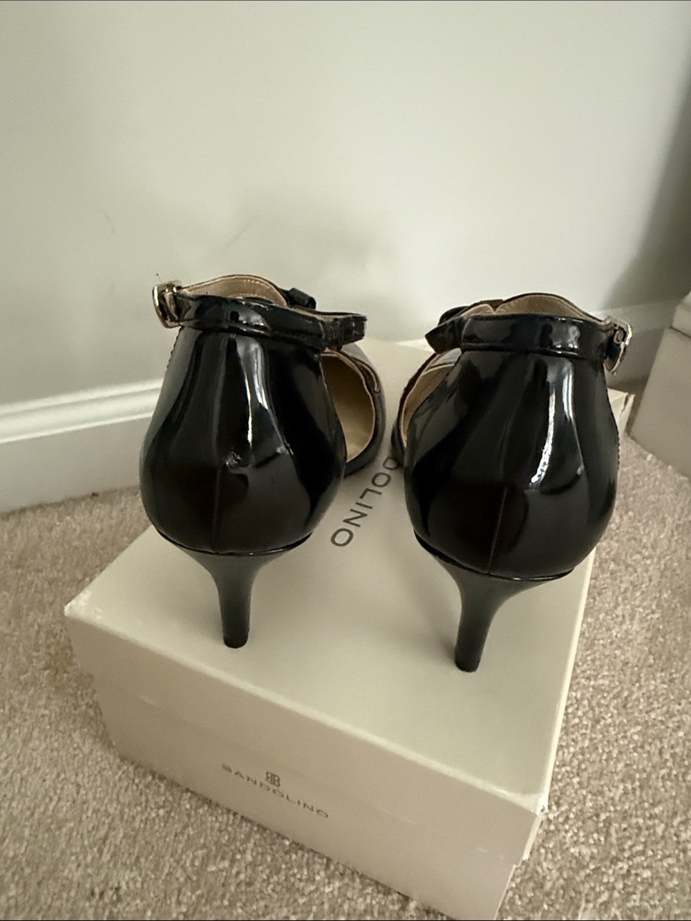 Bandolino Black Patent Leather Pointed-Toe Slingback Heels - Picture 3 of 5
